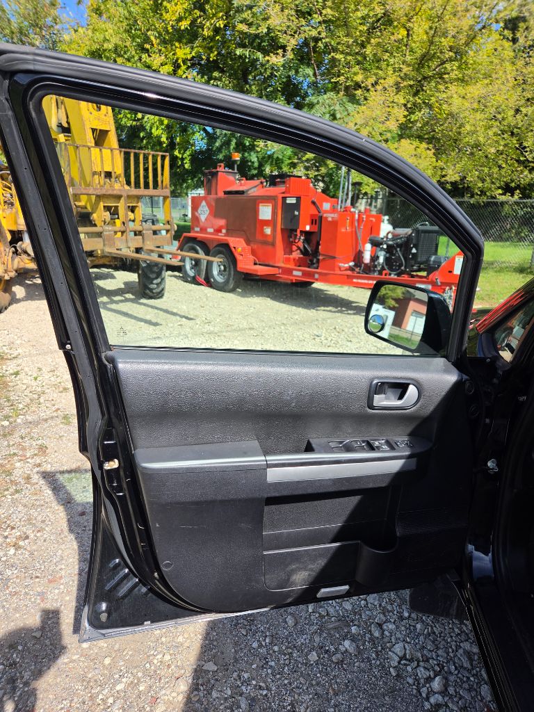 2007 Mitsubishi Endeavor - $3,500