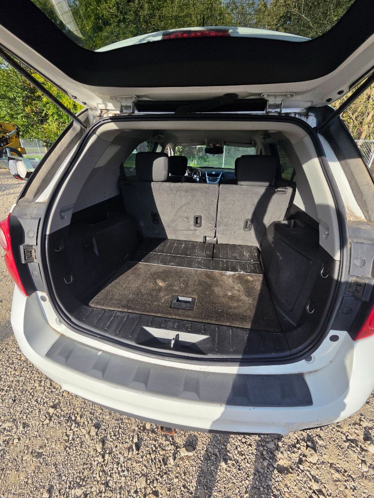 2011 Chevrolet Equinox - $3,500