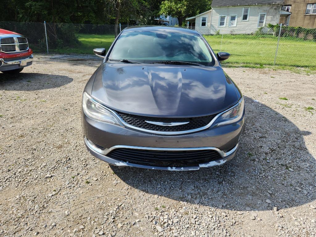 2015 Chrysler 200