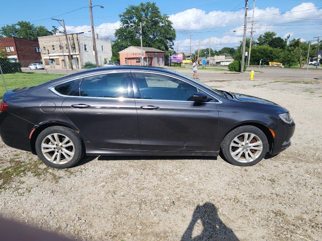 2015 Chrysler 200