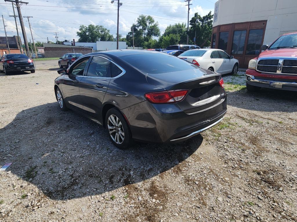 2015 Chrysler 200