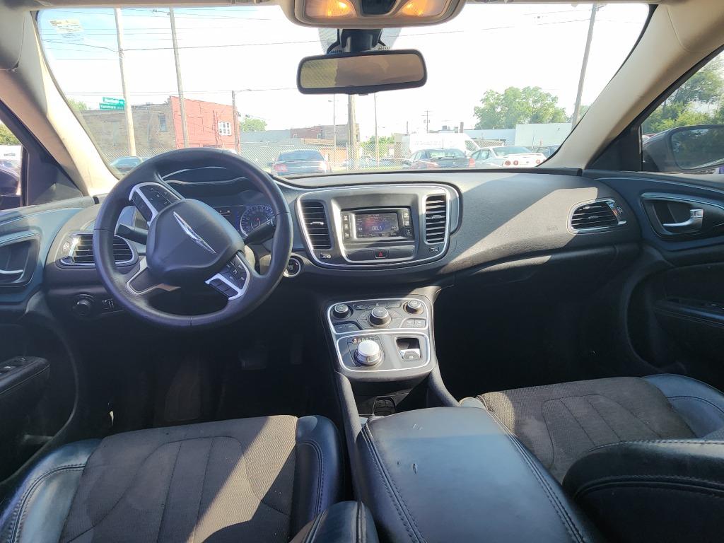 2015 Chrysler 200