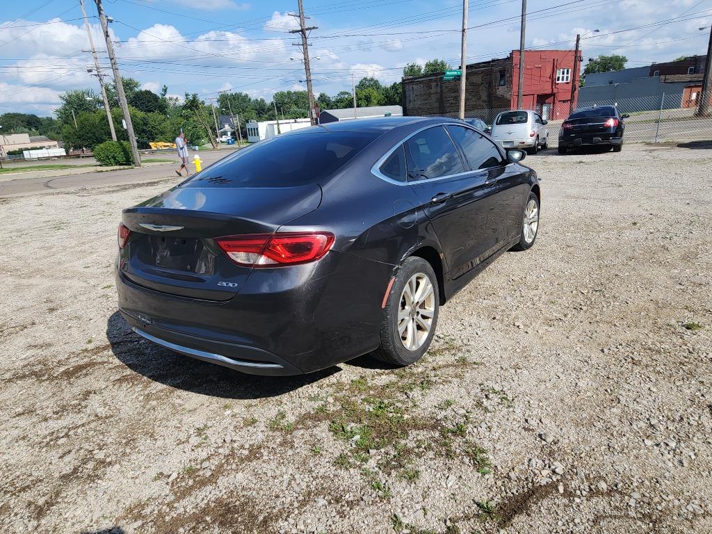 2015 Chrysler 200