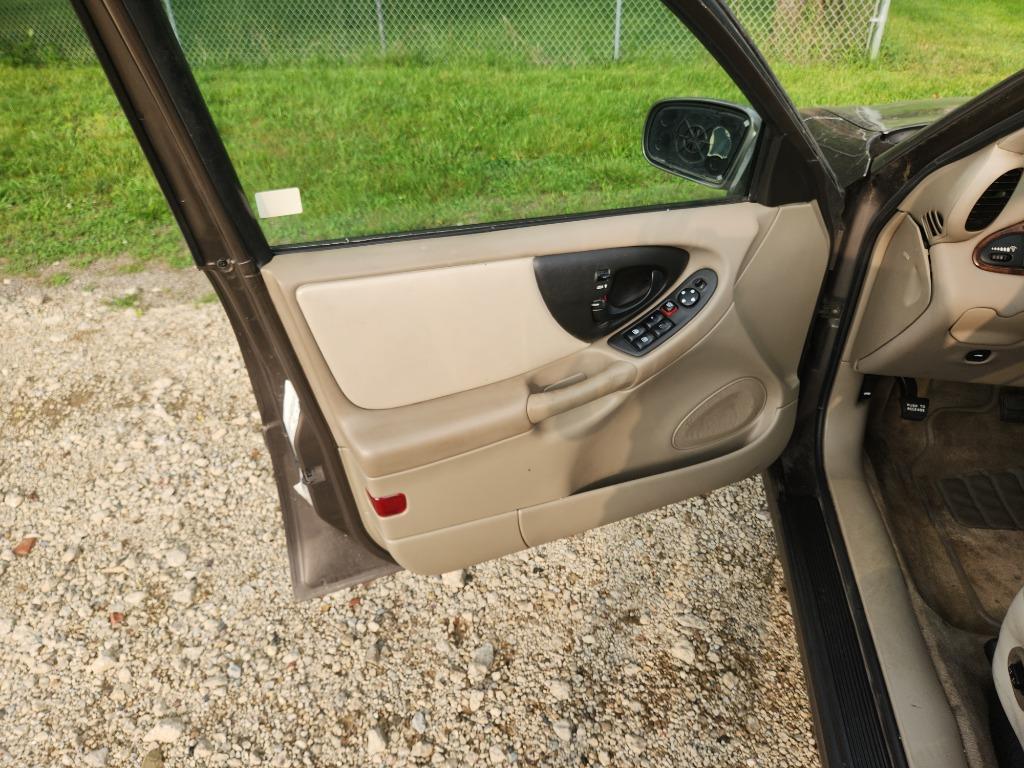 2002 Chevrolet Malibu - $2,500