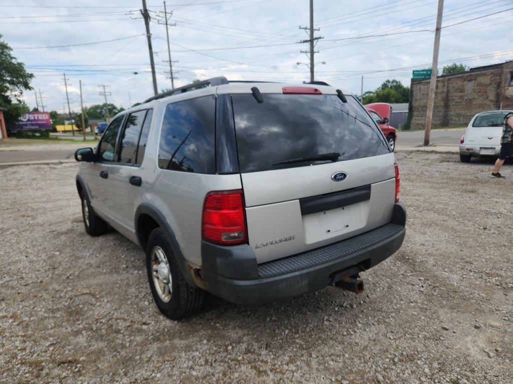2003 Ford Explorer - $3,000
