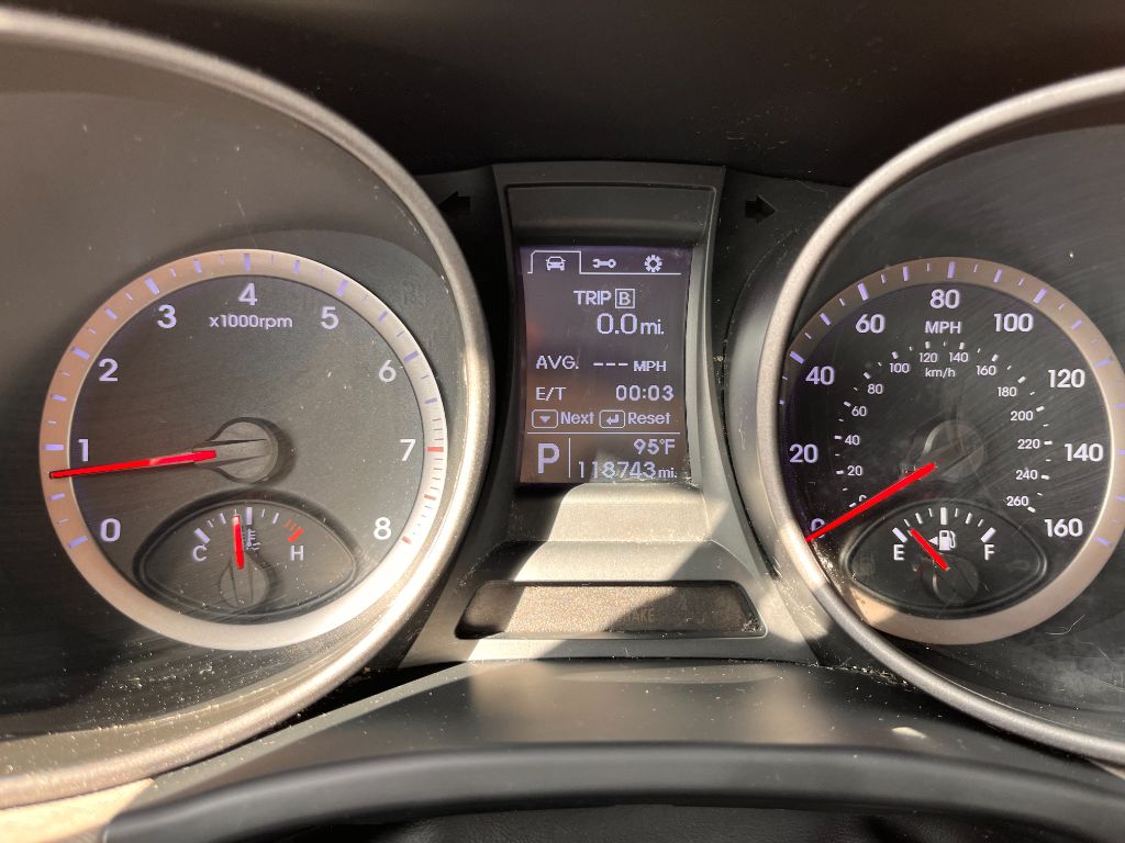 2014 Hyundai Santa Fe Sport - $8,500