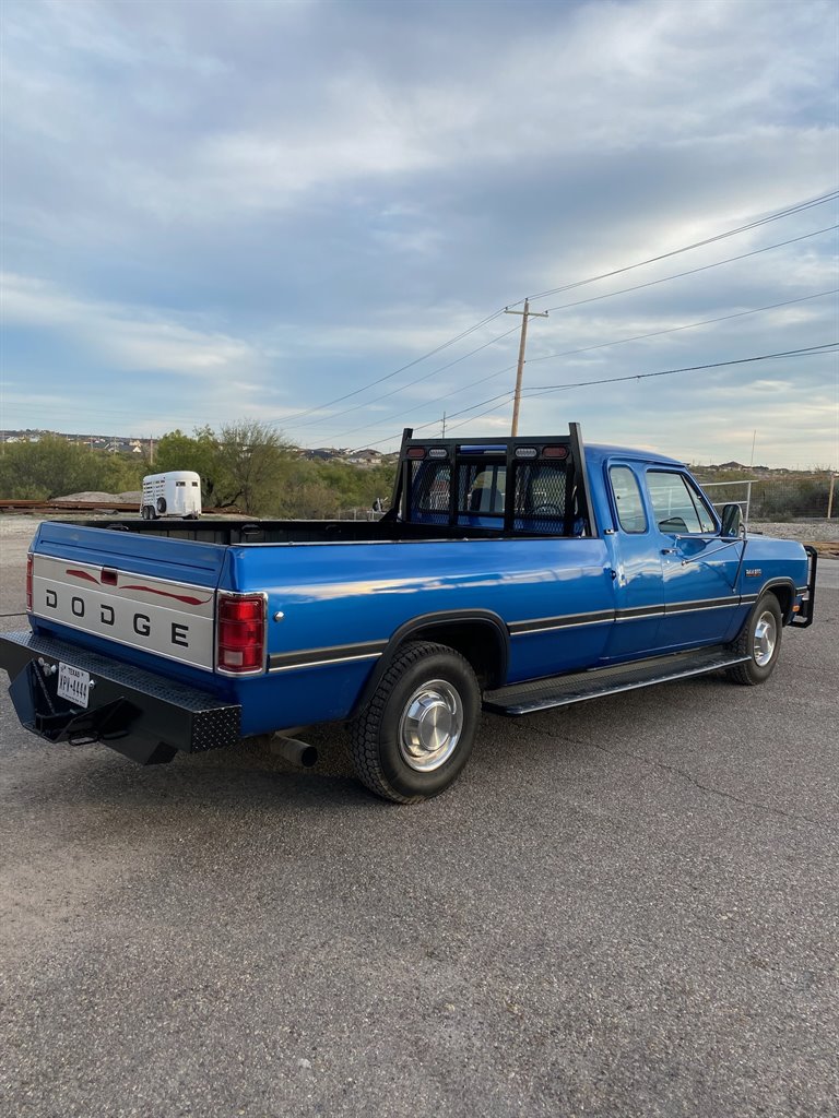 1993 Dodge D-series - $31,500