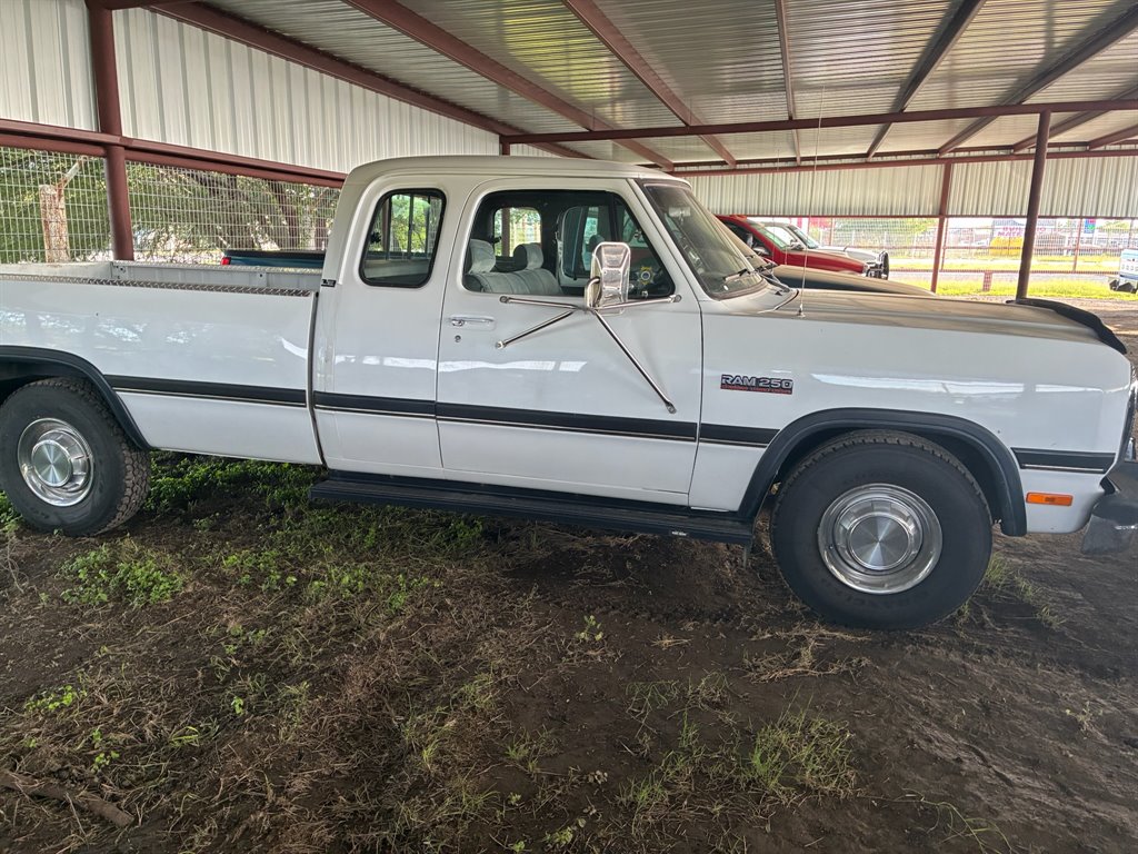 1993 Dodge D-series - $22,900