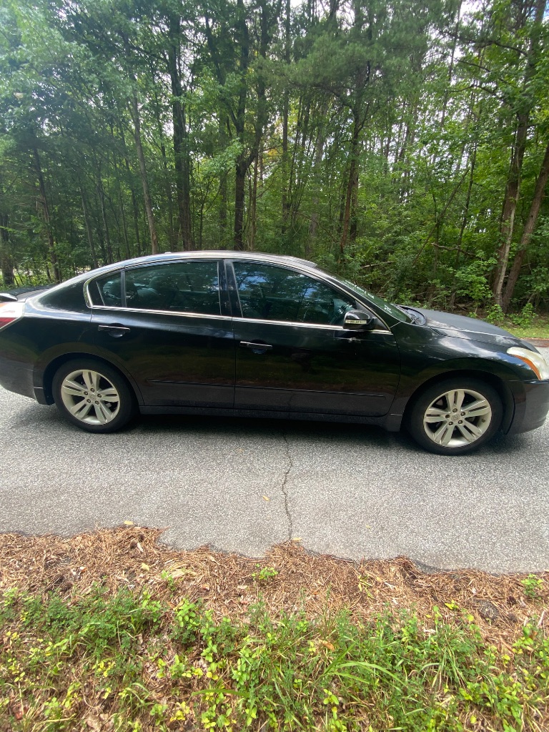 2012 Nissan Altima - $4,000