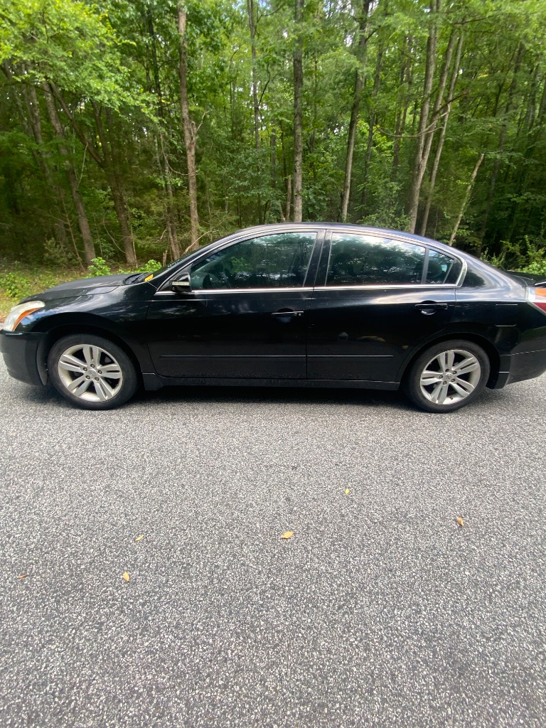 2012 Nissan Altima - $4,000