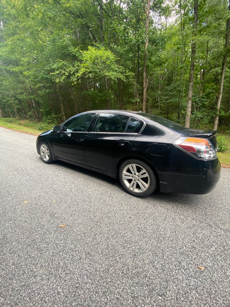 2012 Nissan Altima - $4,000