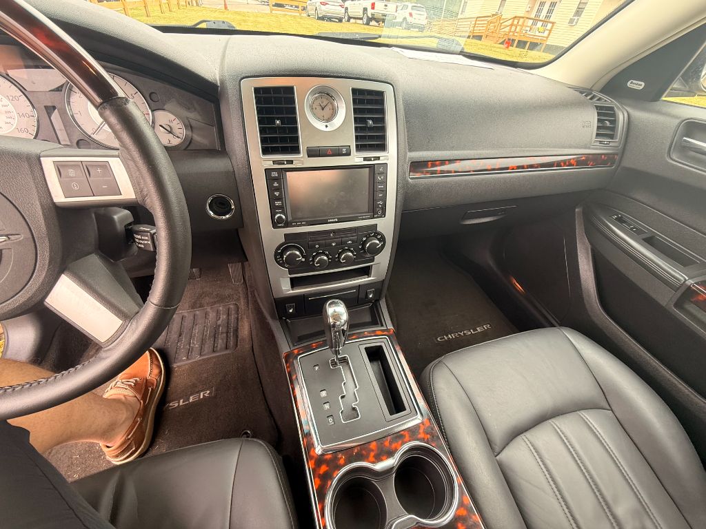 2009 Chrysler 300 - $7,999