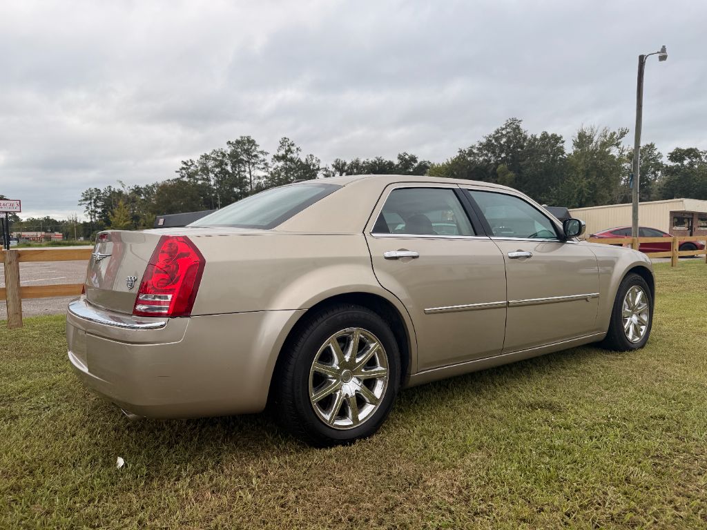 2009 Chrysler 300 - $7,999