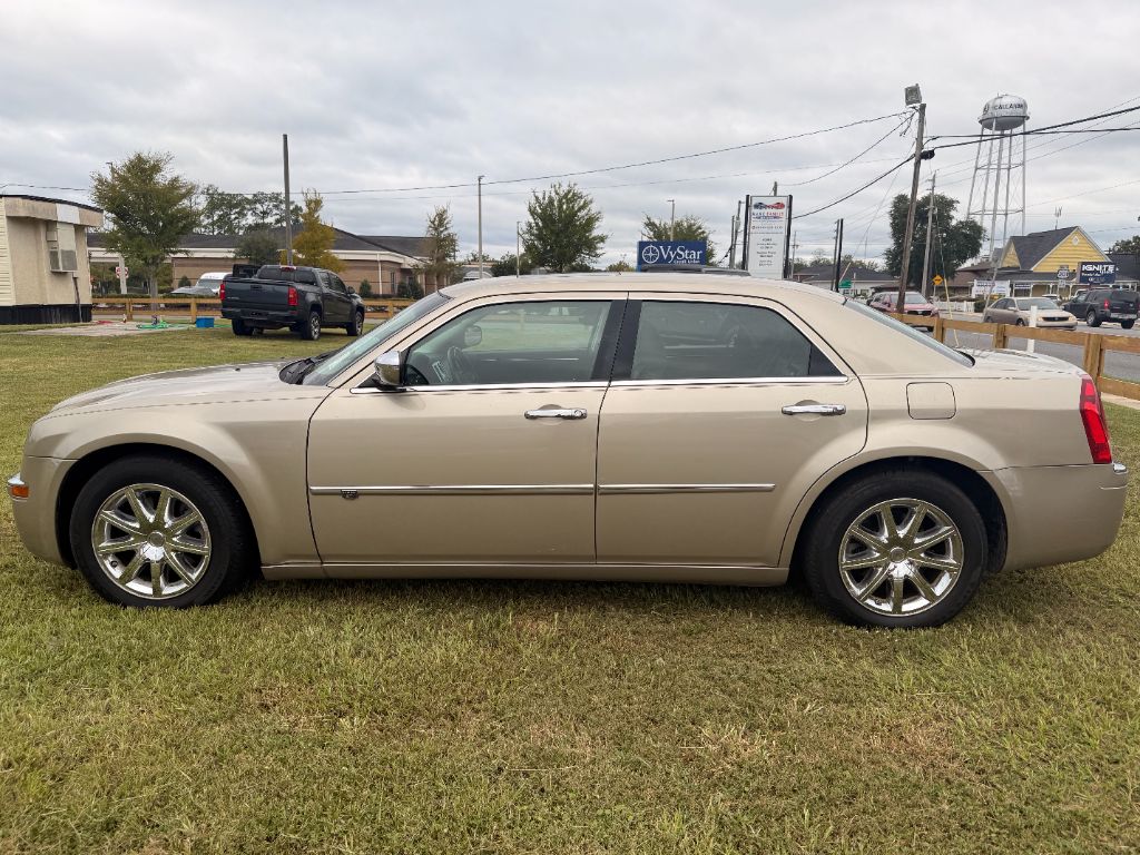 2009 Chrysler 300 - $7,999