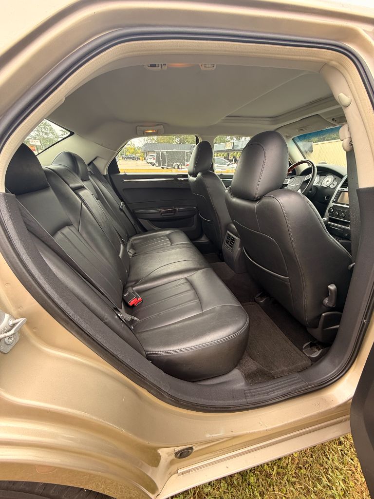 2009 Chrysler 300 - $7,999