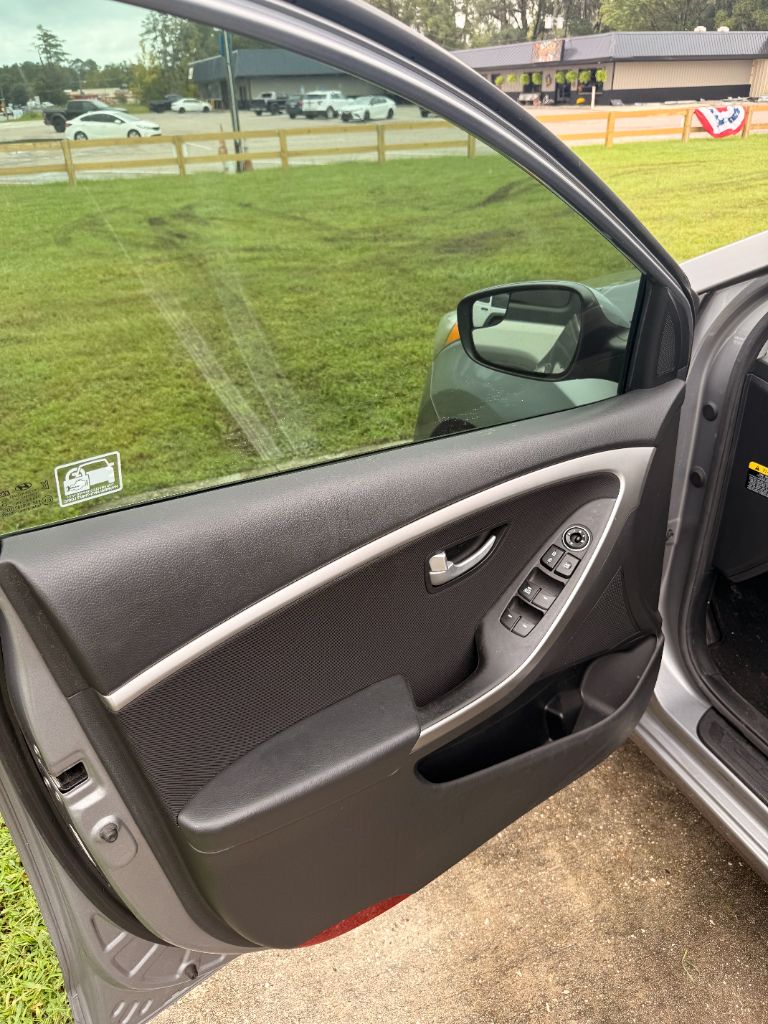 2014 Hyundai Elantra - $7,999