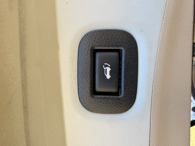 2016 Nissan Rogue - $9,999