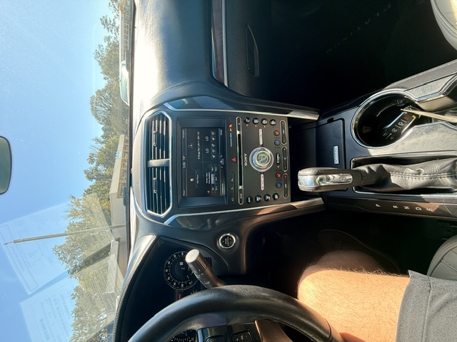 2016 Ford Explorer - $14,999