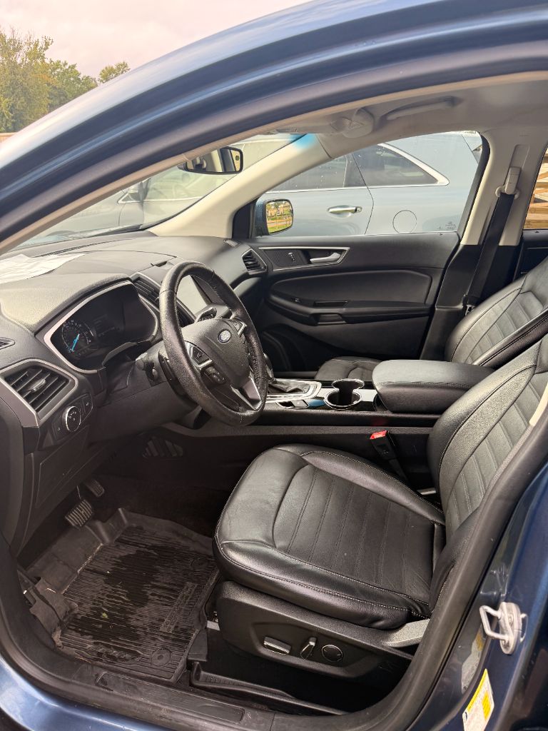 2018 Ford Edge - $11,999