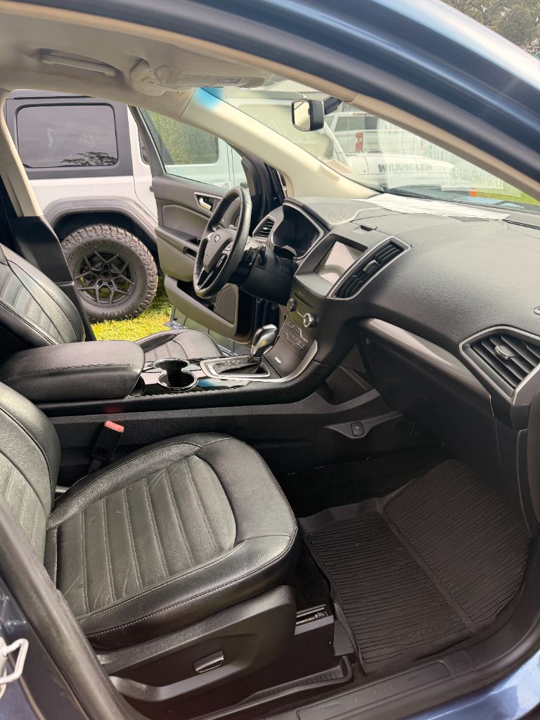 2018 Ford Edge - $11,999