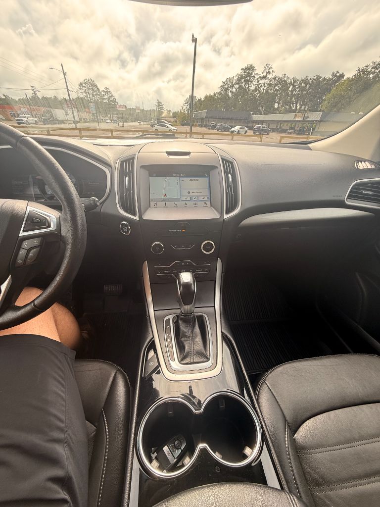 2018 Ford Edge - $11,999
