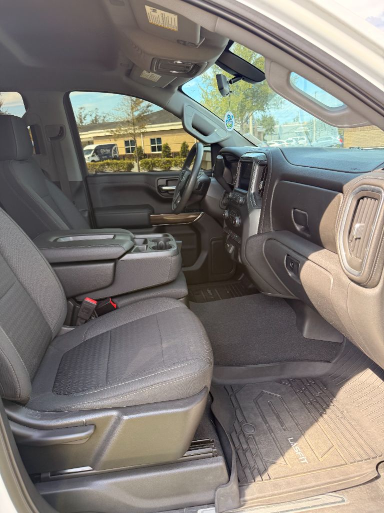 2020 Chevrolet Silverado - $19,599