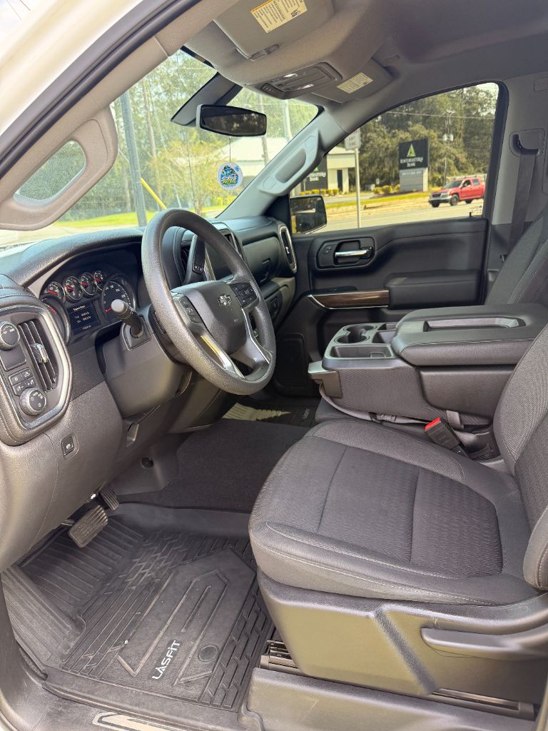 2020 Chevrolet Silverado - $19,599