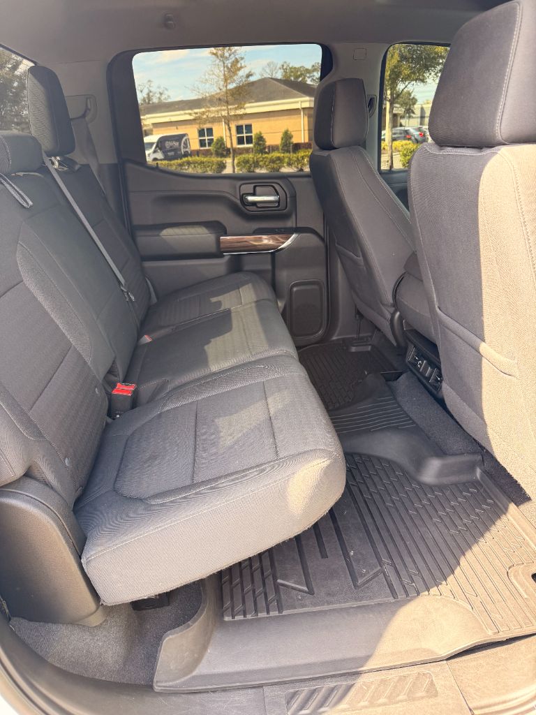 2020 Chevrolet Silverado - $19,599