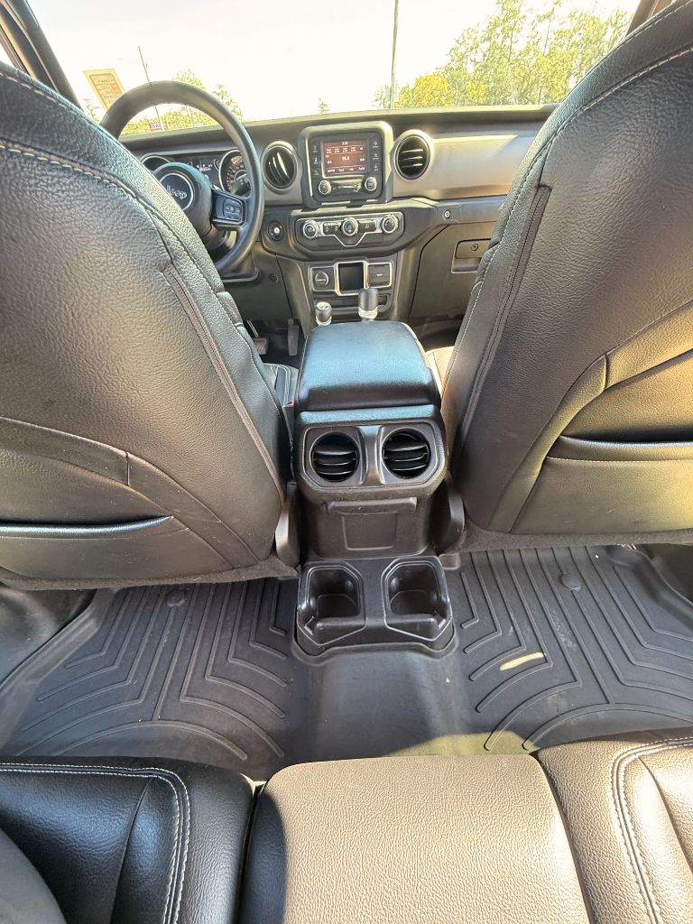 2020 Jeep Gladiator - $22,999