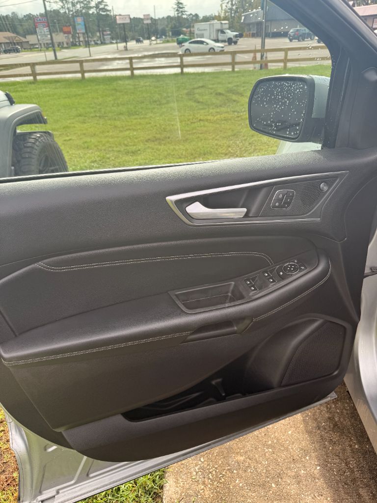2021 Ford Edge - $16,999