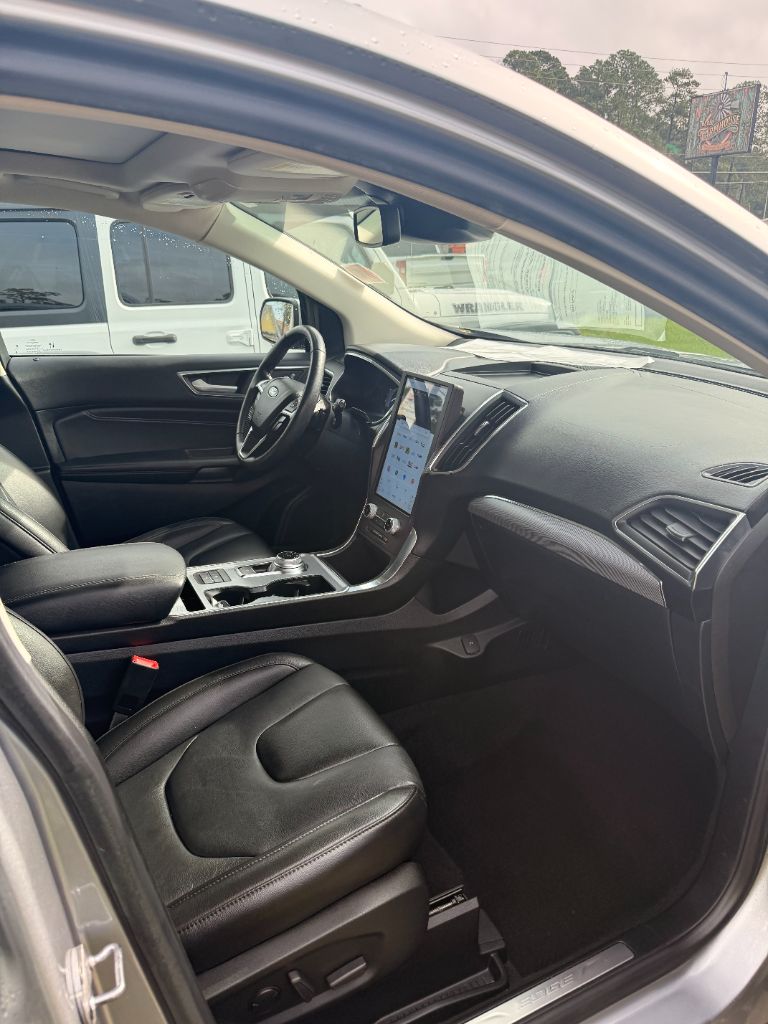 2021 Ford Edge - $16,999