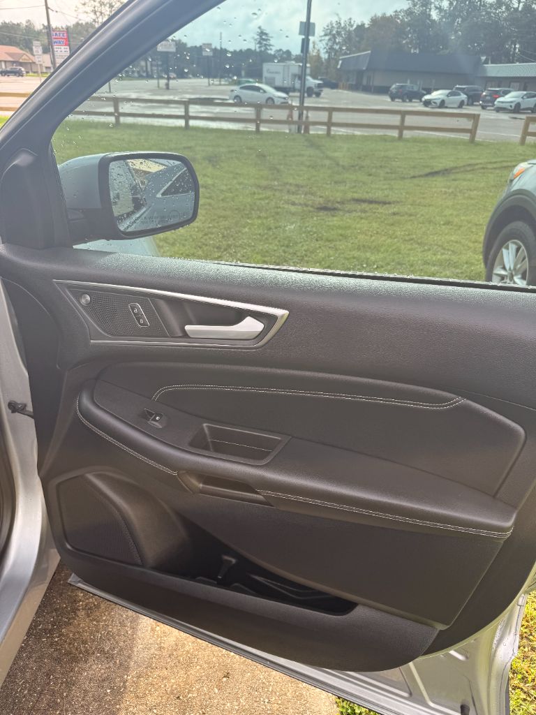 2021 Ford Edge - $16,999