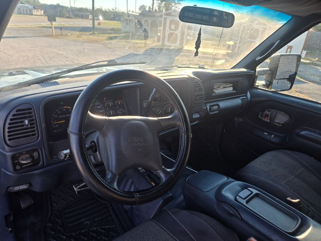 1998 GMC Sierra - $8,900