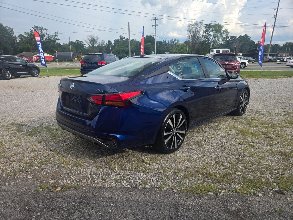 2022 Nissan Altima - $13,700