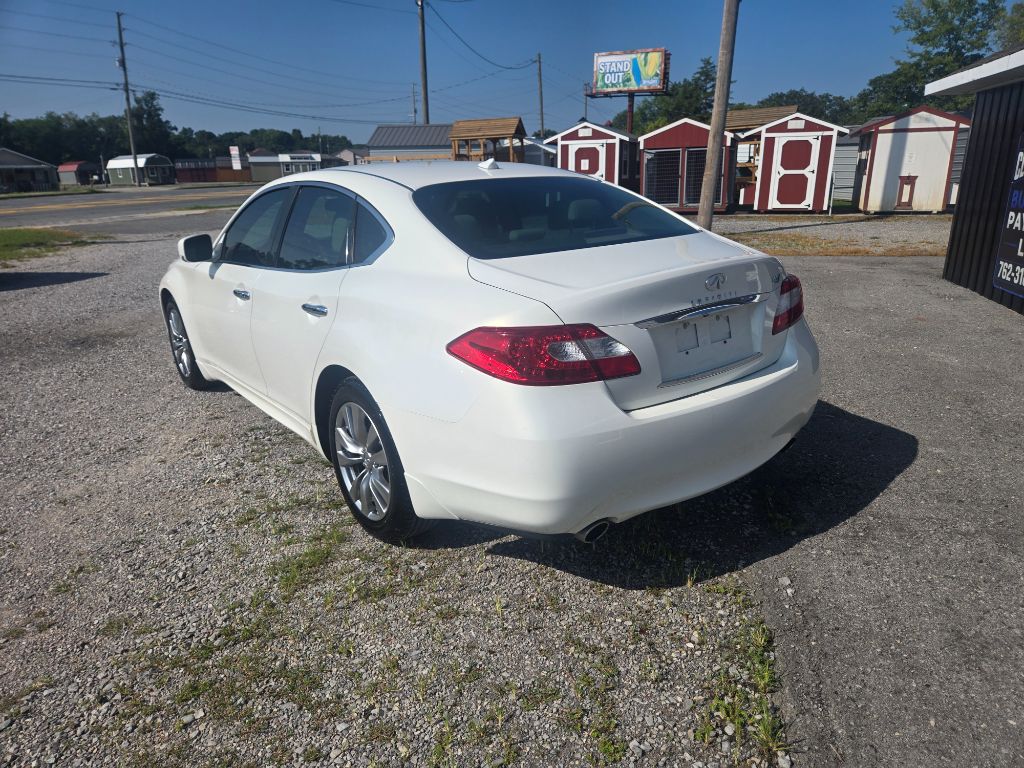 2012 INFINITI M - $10,800