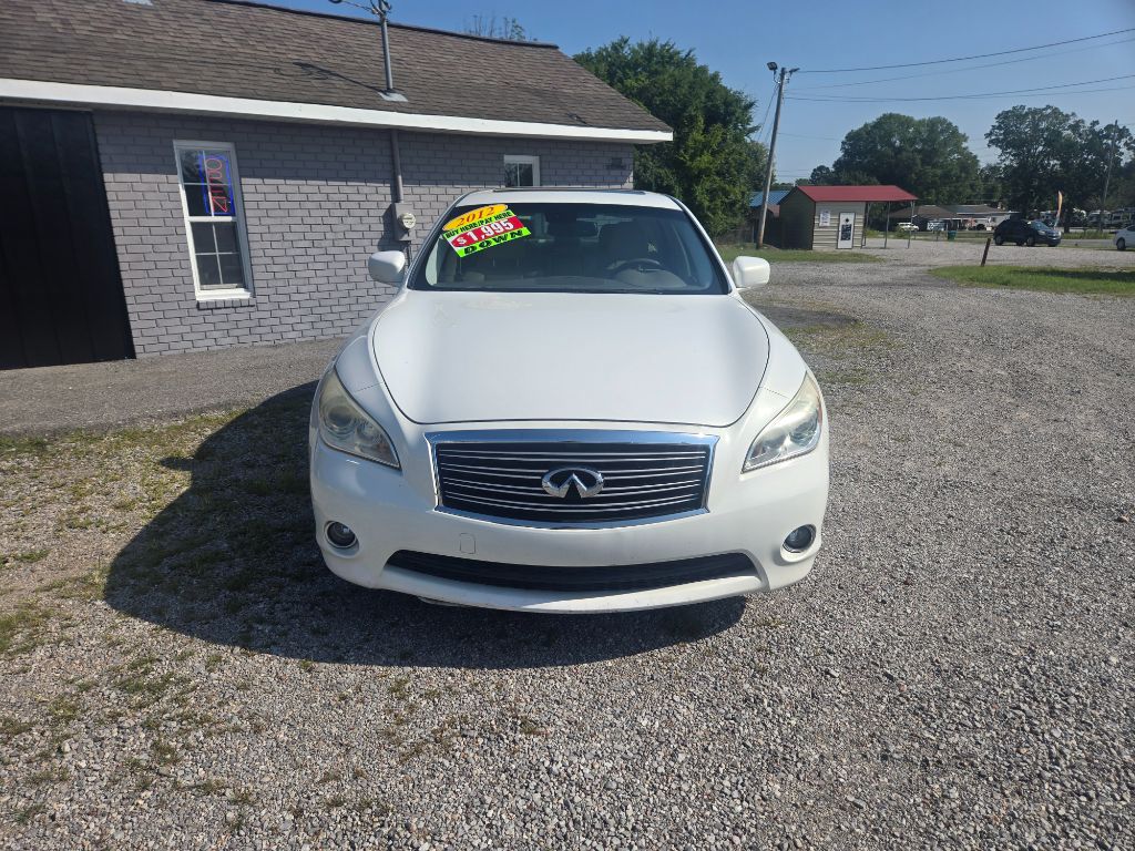 2012 INFINITI M - $10,800