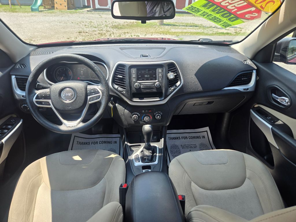 2017 Jeep Cherokee - $13,000