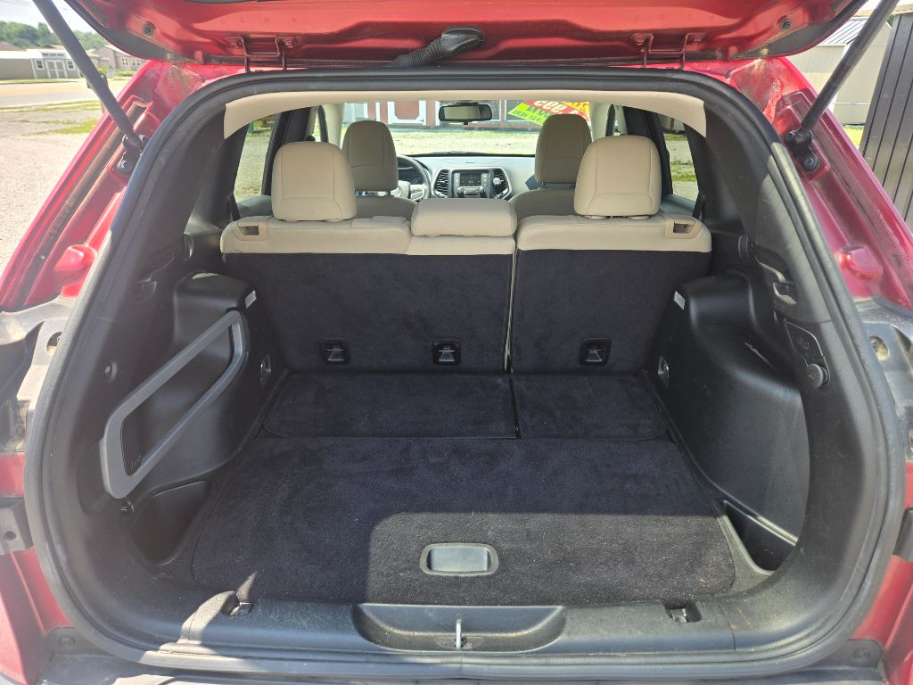 2017 Jeep Cherokee - $13,000