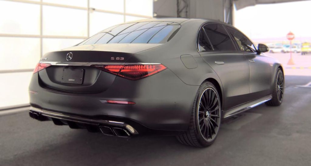 2025 Mercedes-Benz S-class - $175,000