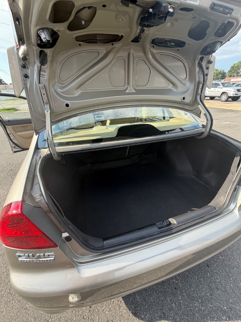 2005 Honda Civic - $5,900
