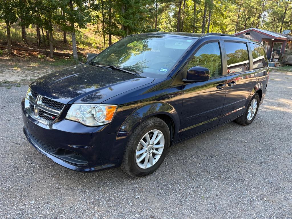 2016 Dodge Grand Caravan - $6,600