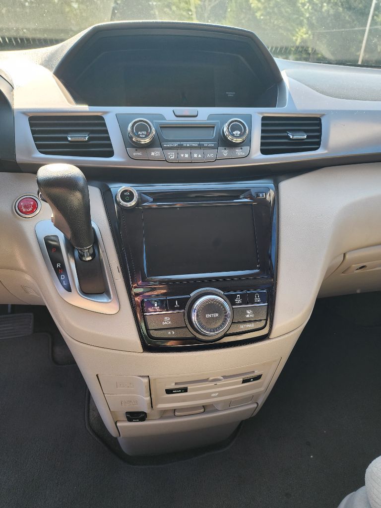 2016 Honda Odyssey - $9,999