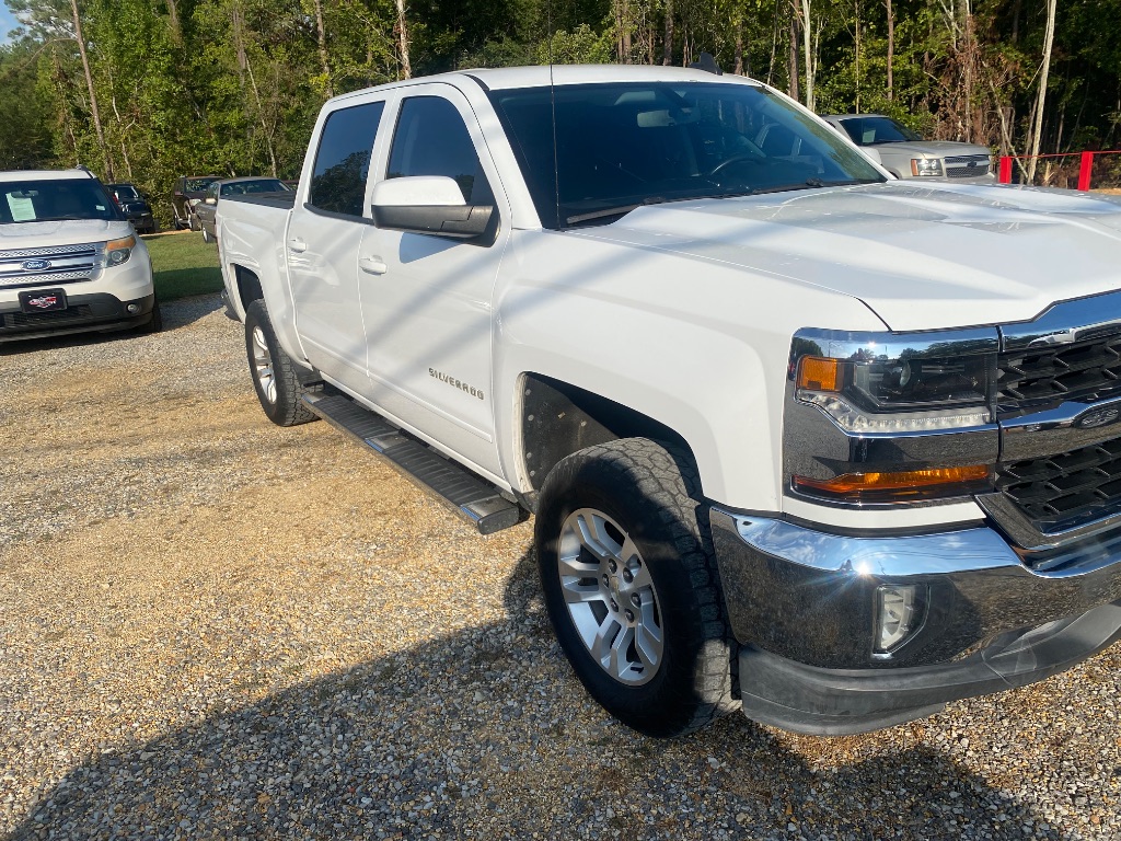 2017 Chevrolet Silverado - $21,175