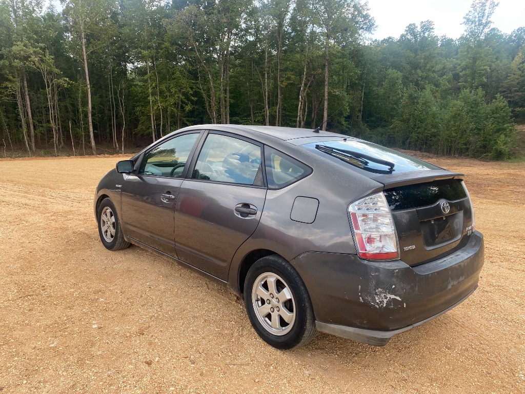 2007 Toyota Prius - $4,999