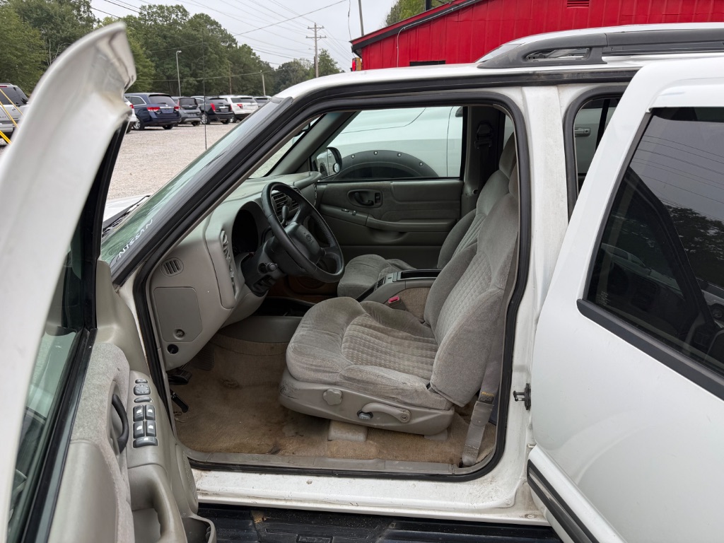 1999 Chevrolet Blazer - $5,900