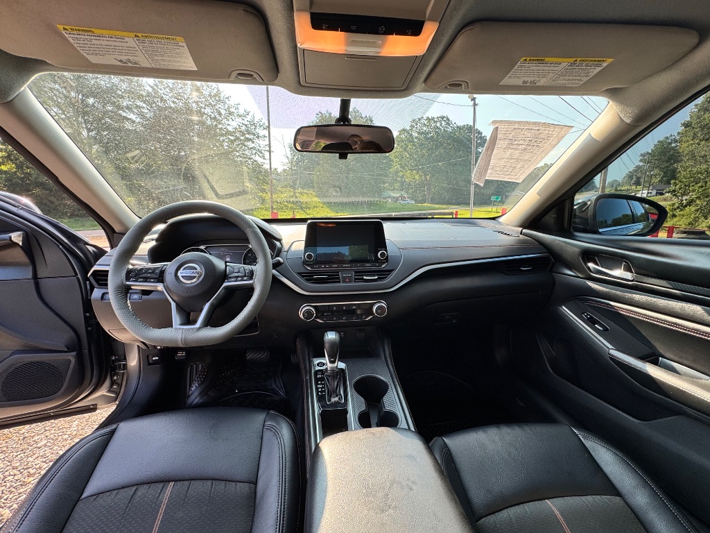 2019 Nissan Altima - $12,500