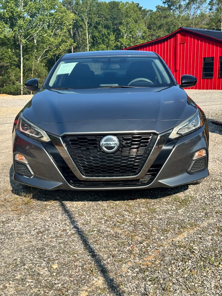 2019 Nissan Altima - $12,500