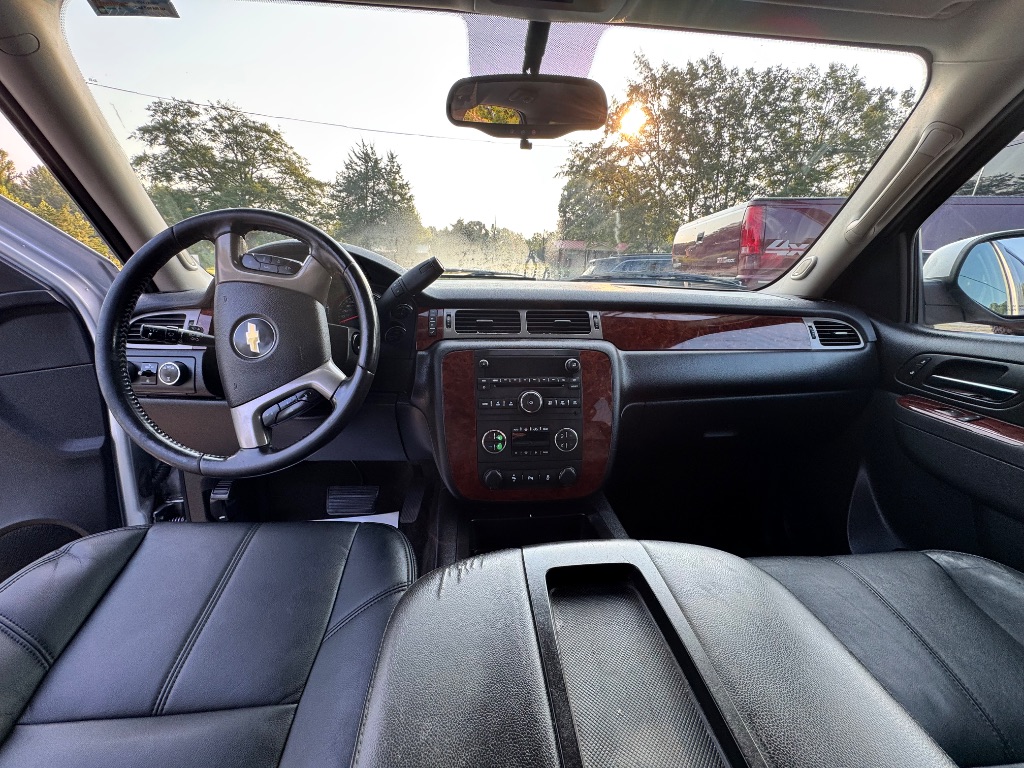 2013 Chevrolet Tahoe - $11,500