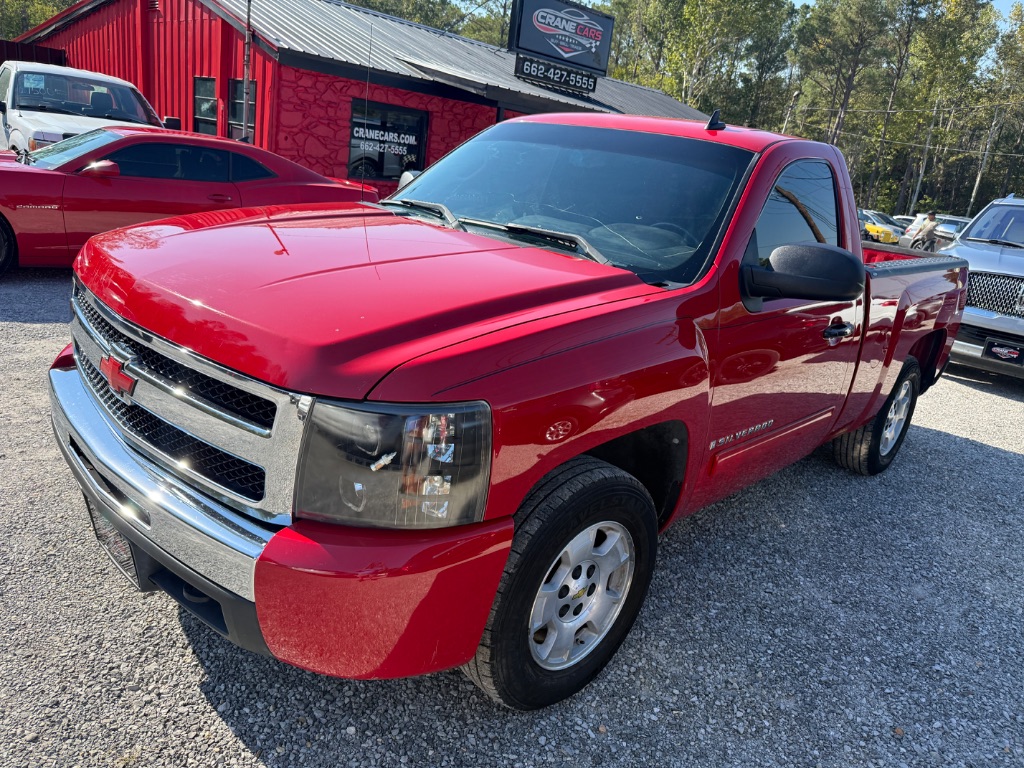 2009 Chevrolet Silverado - $10,825