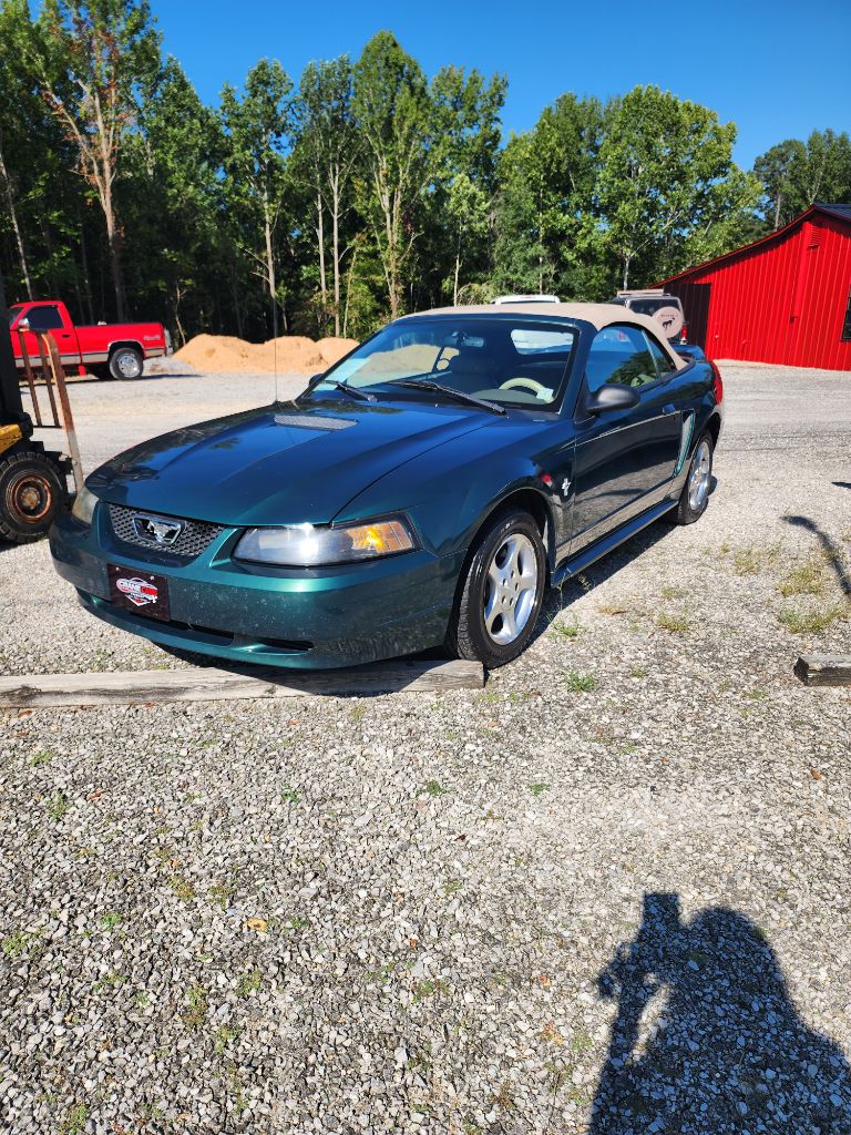 2000 Ford Mustang - $7,999